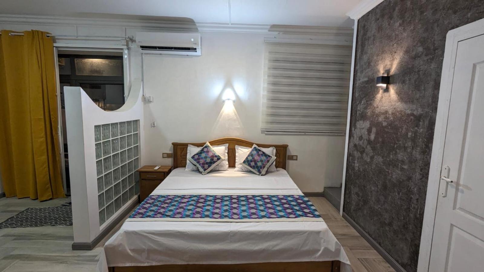 Happy House - Cosy Apartment With Private Pool And Walking Distance To Blue Bay Beach Esterno foto