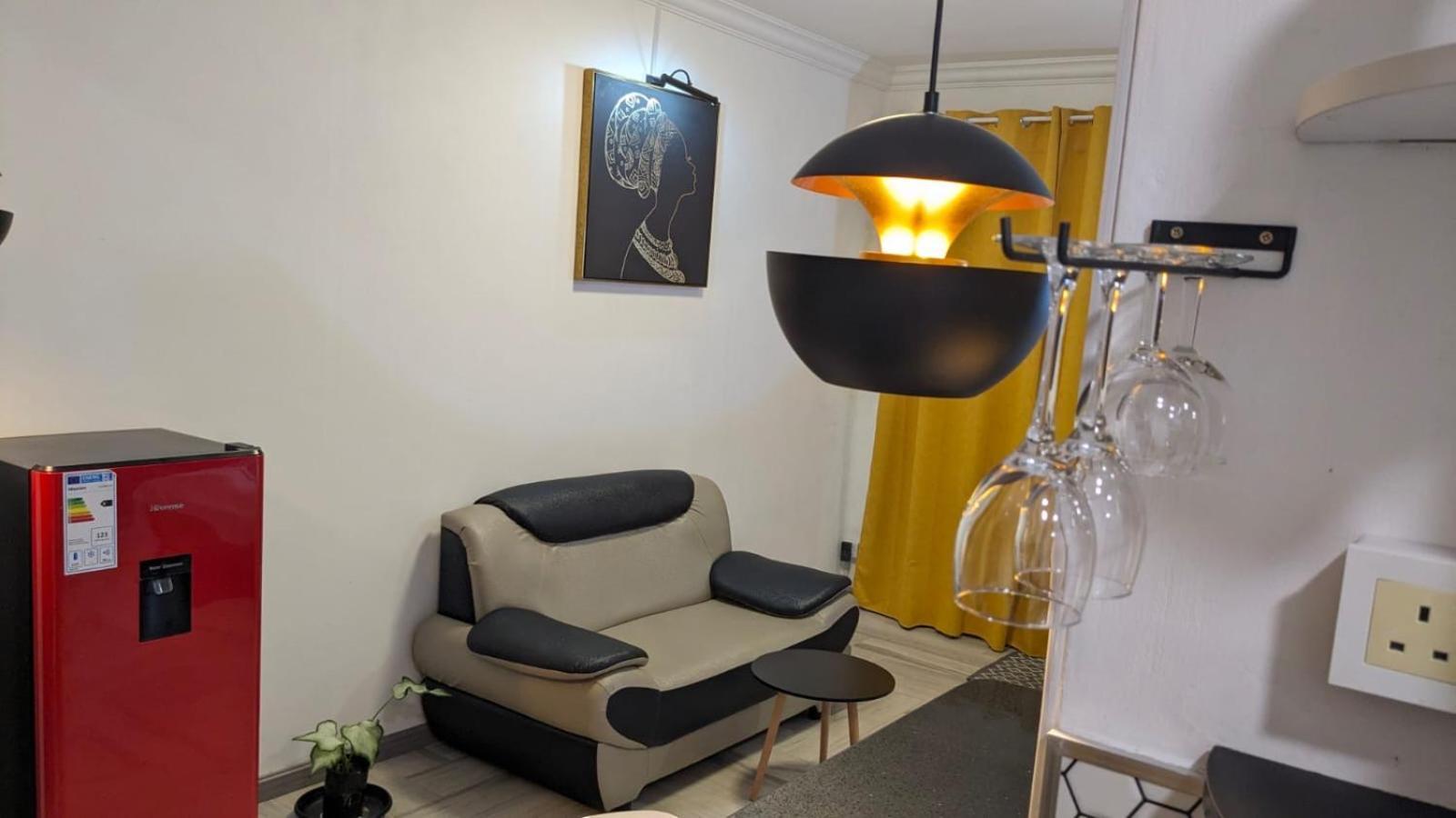 Happy House - Cosy Apartment With Private Pool And Walking Distance To Blue Bay Beach Esterno foto