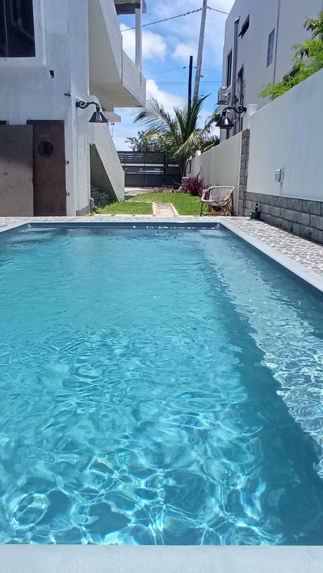 Happy House - Cosy Apartment With Private Pool And Walking Distance To Blue Bay Beach Esterno foto