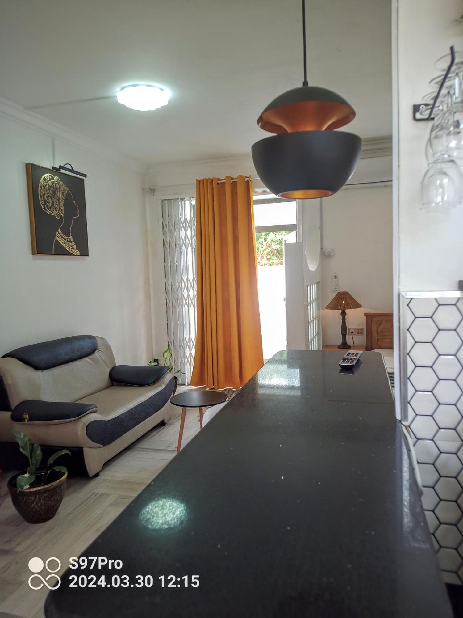 Happy House - Cosy Apartment With Private Pool And Walking Distance To Blue Bay Beach Esterno foto
