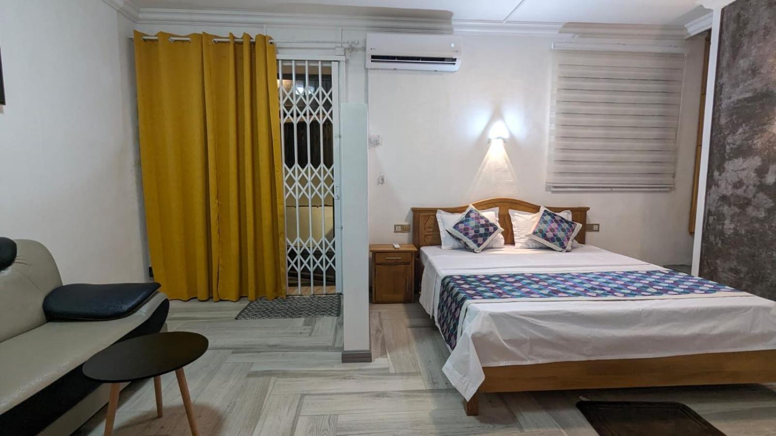 Happy House - Cosy Apartment With Private Pool And Walking Distance To Blue Bay Beach Esterno foto